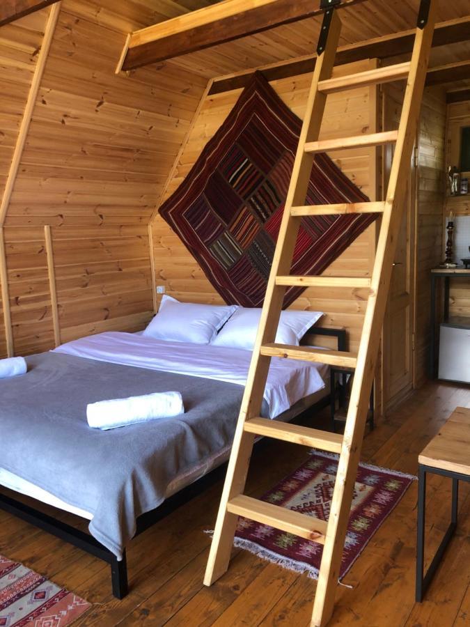 Kazbegi Kuro Cottages Eksteriør bilde