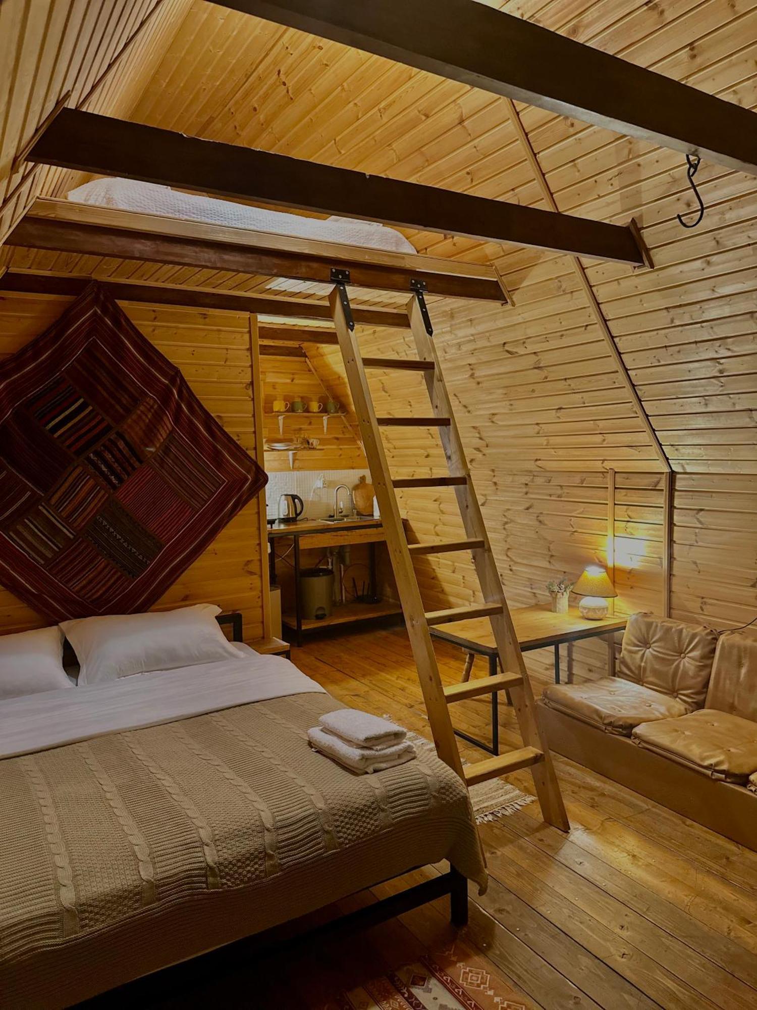 Kazbegi Kuro Cottages Eksteriør bilde