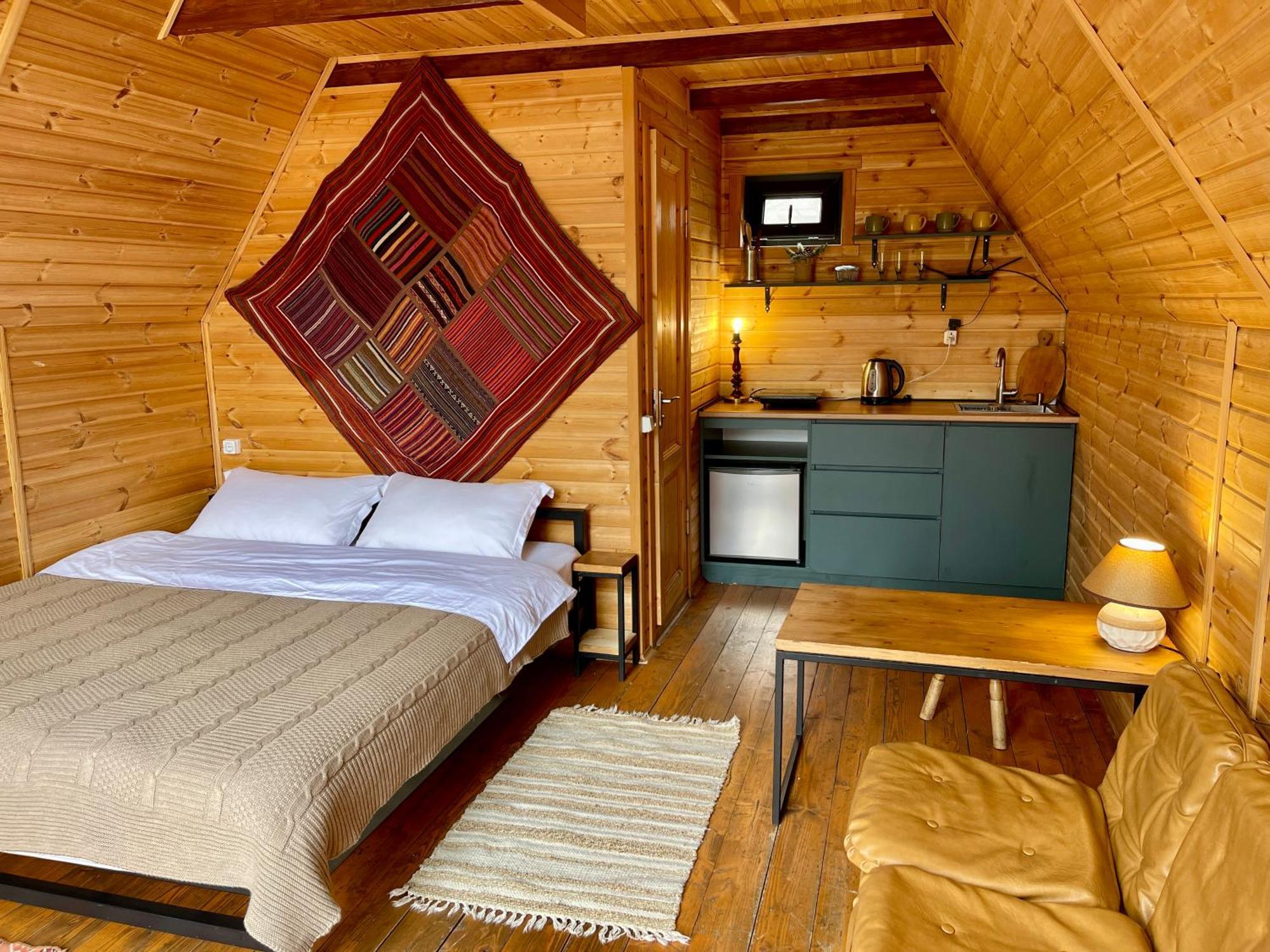 Kazbegi Kuro Cottages Eksteriør bilde