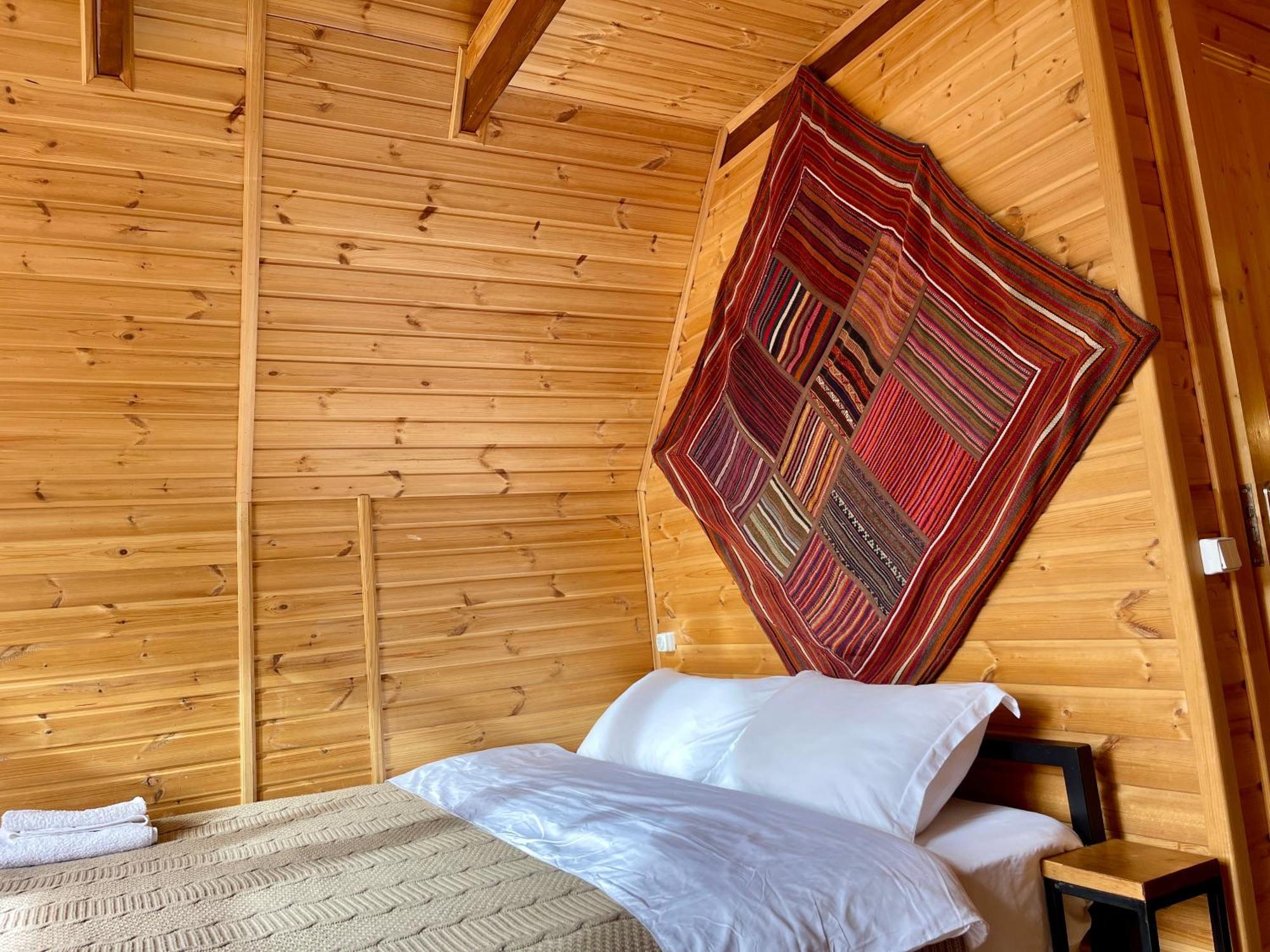 Kazbegi Kuro Cottages Eksteriør bilde