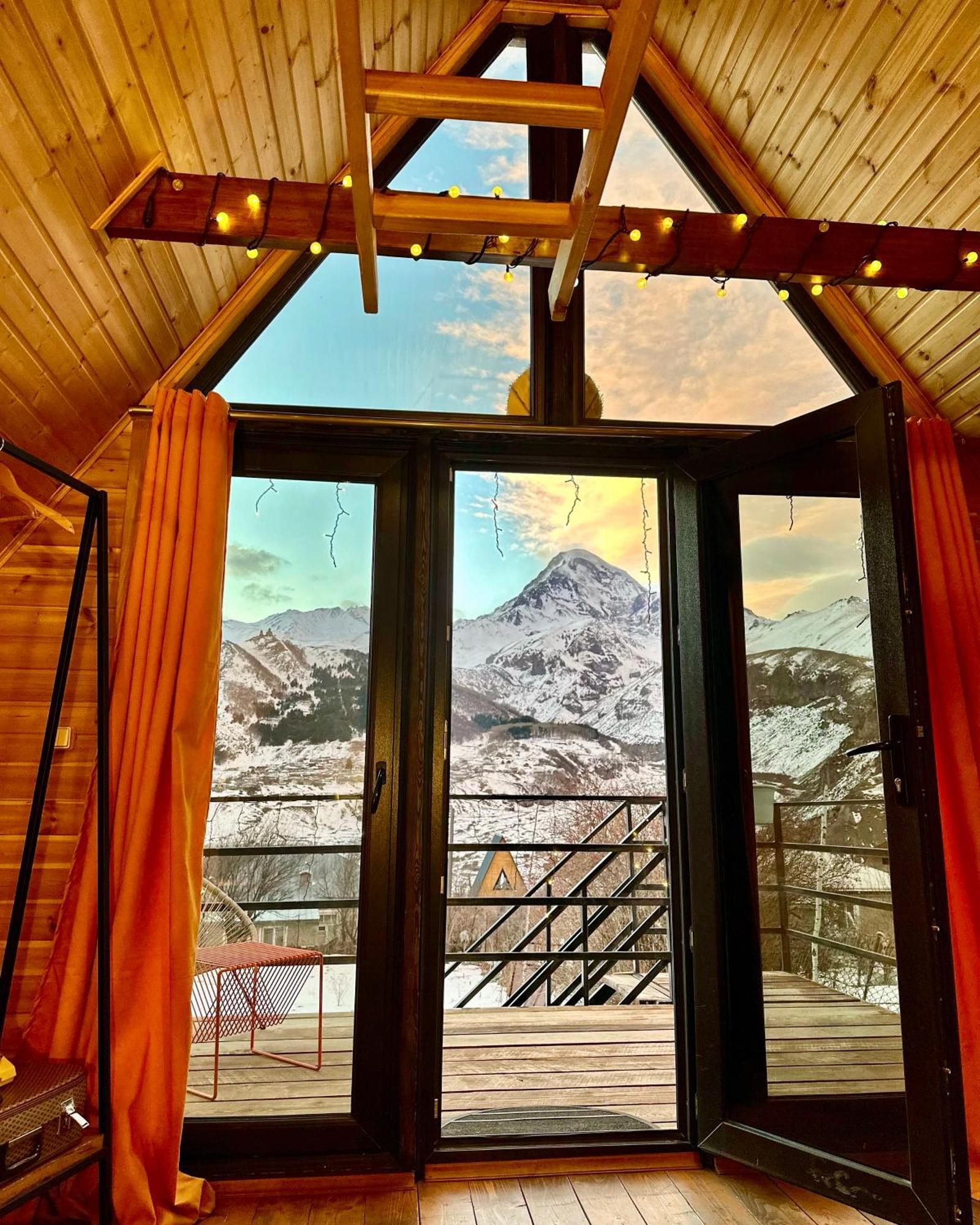 Kazbegi Kuro Cottages Eksteriør bilde